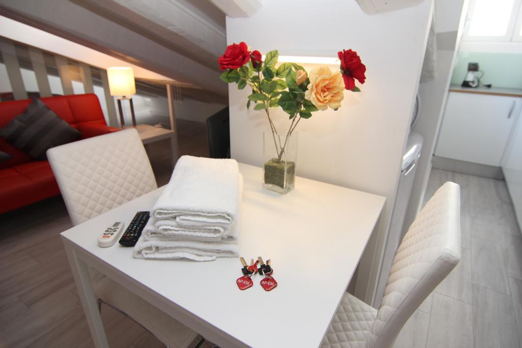 Apartamento Atico En Puerta Del Sol Madrid Exteriér fotografie