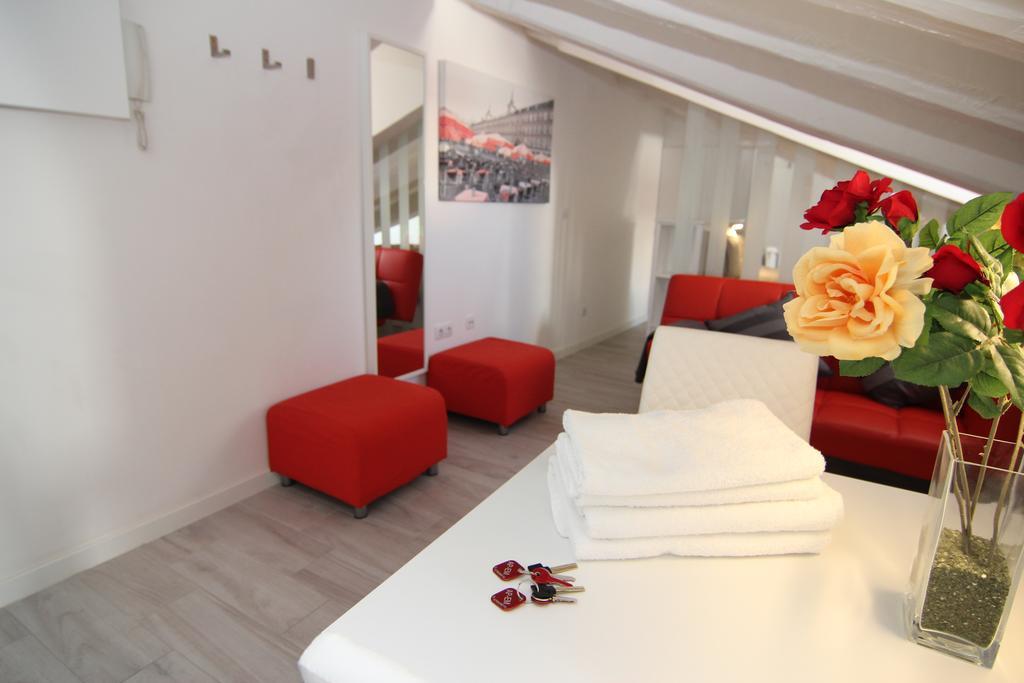 Apartamento Atico En Puerta Del Sol Madrid Exteriér fotografie