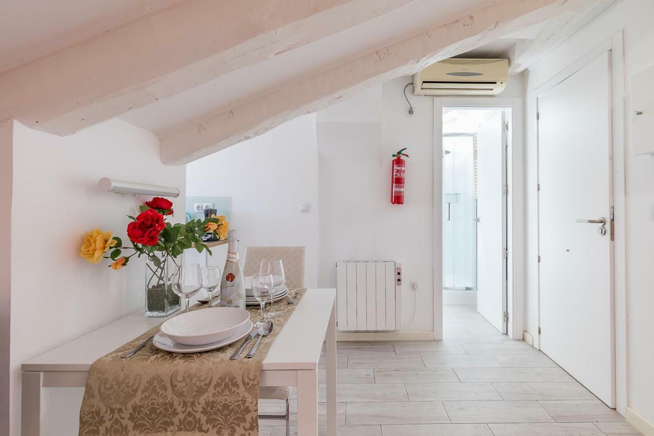 Apartamento Atico En Puerta Del Sol Madrid Exteriér fotografie